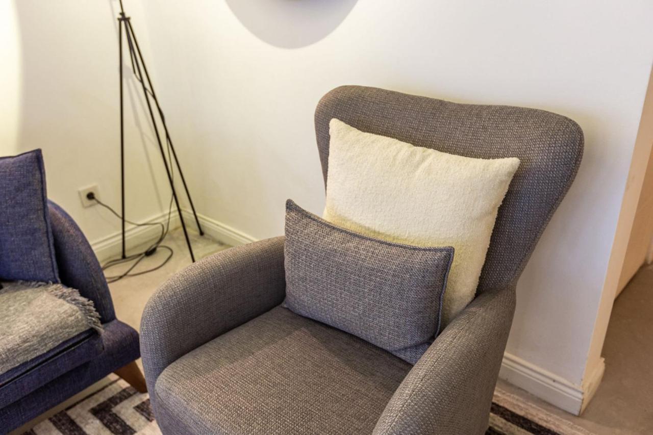Excellent Flat With Lovely Backyard In Cihangir Estambul Exterior foto